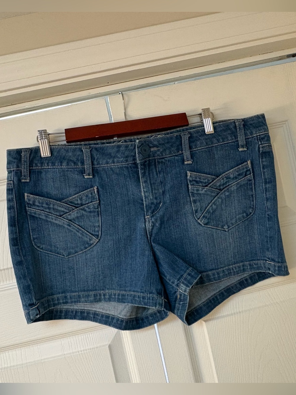 American Eagle Outfitters Women's Dark Blue Denim Shorts
